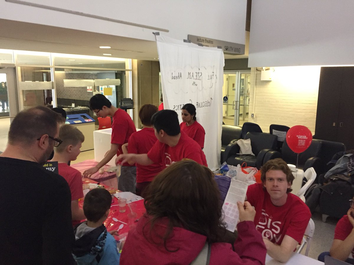 AGCharlesworth's tweet photo. Be sure to come check out the awesome MoGen Science Rendezvous tables! https://t.co/sYmYXmQ4ra