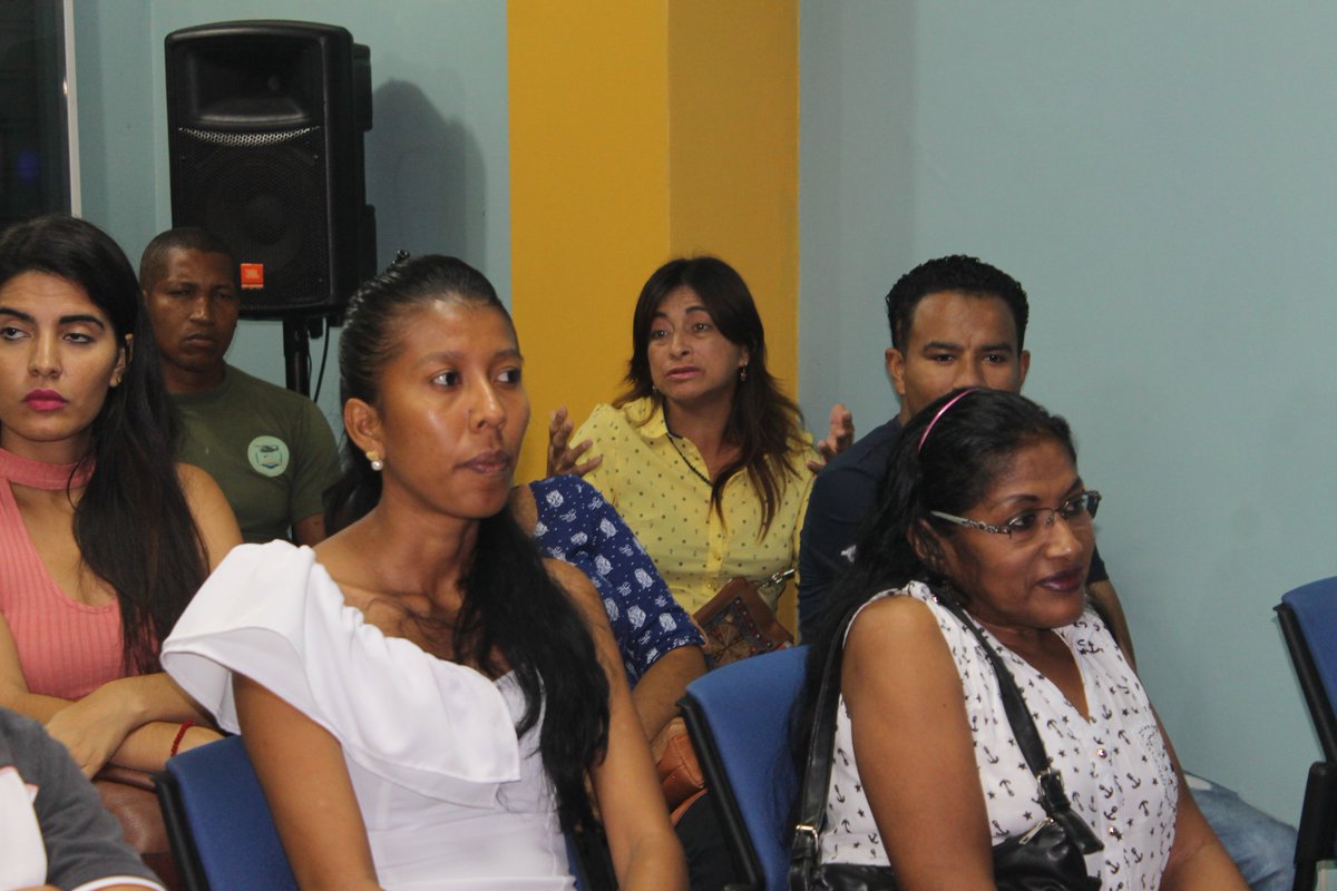 SupercomZona1's tweet photo. Inquietudes, sugerencias, recomendaciones y propuestas para la inclusión fue parte del aporte de los asistentes al taller #ConstruyendoInclusión en la ciudad de Esmeraldas. https://t.co/iyx2nQmafX
