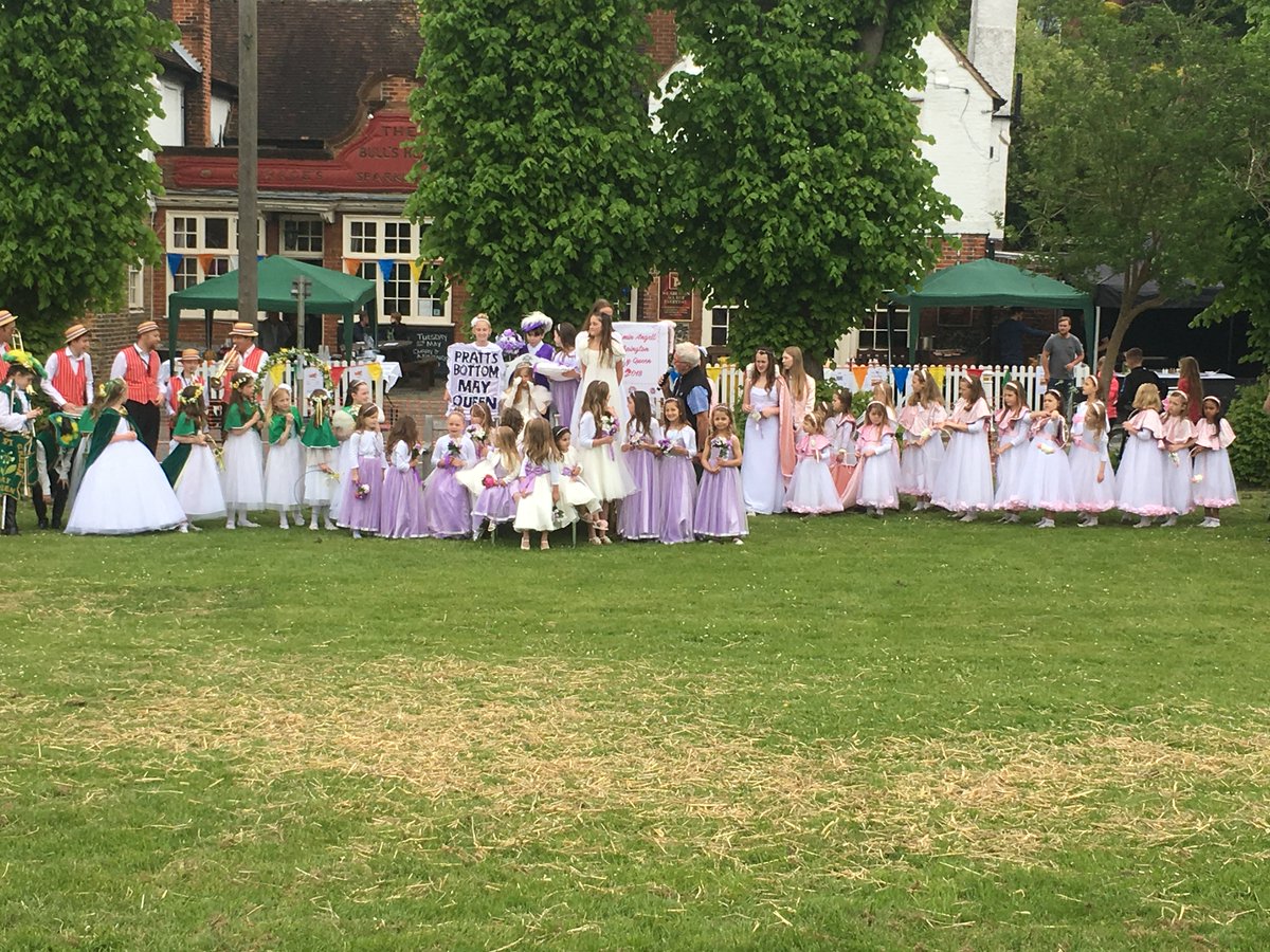 Orp_MayQueen's tweet photo. The weather wasn't so kind for us today! Fortunately, it stayed dry for us to parade at Pratt's Bottom.  Unfortunately, I didn't at Hayes so the parade was cancelled although the ceremony still went ahead inside the church.  Thanks to all who attended and/or supported our stall. https://t.co/NDRfzWu8bn