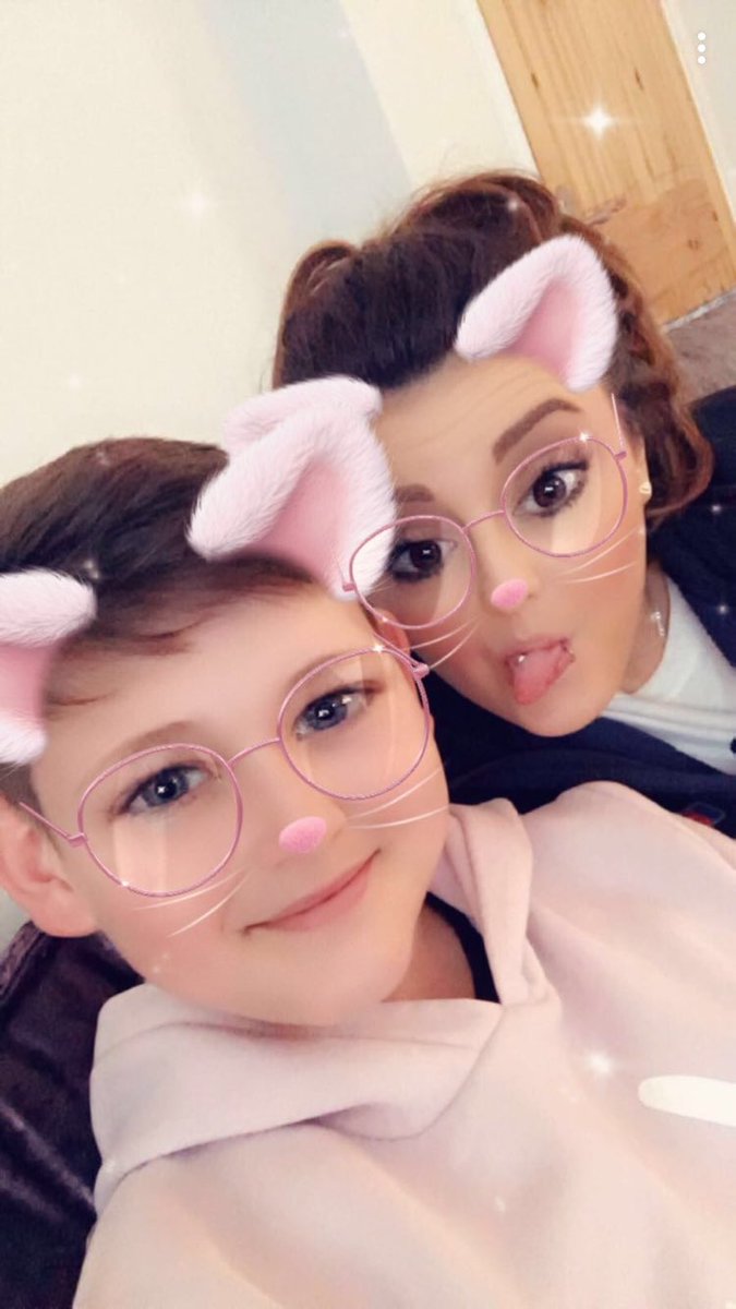 Danielle_Wood89's tweet photo. #letsdolunch #SaturdayMorning #snapchatfilters 💙 Love this boy https://t.co/eIGDPDdTH1