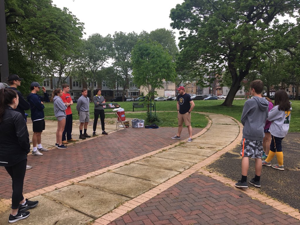 PCPublicPurpose's tweet photo. Gwen D. and Archie F. are working with the @TMFoundation for their #PCseniorcomp.
Today, they organized a park cleanup and had great support from the @PennCharter community! #publicpurpose https://t.co/aMChvajDyZ