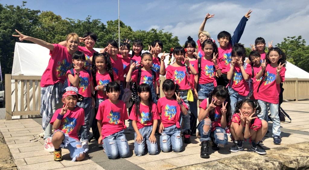 RubiksCubeDS's tweet photo. 5月12日(土)
studio New-Zy
      ×
Rubik’sCube
⚡⚡お城祭り🎵🎵💕

一緒に踊ったことがないメンバーで
短い期間��完成させました！！！
よくがんばったね☺️☀️

衣装、調子乗っちゃった方が1名いたけど楽しくできたね♪♪
みんなお疲れ様でした♪ https://t.co/bCPJo2ujij