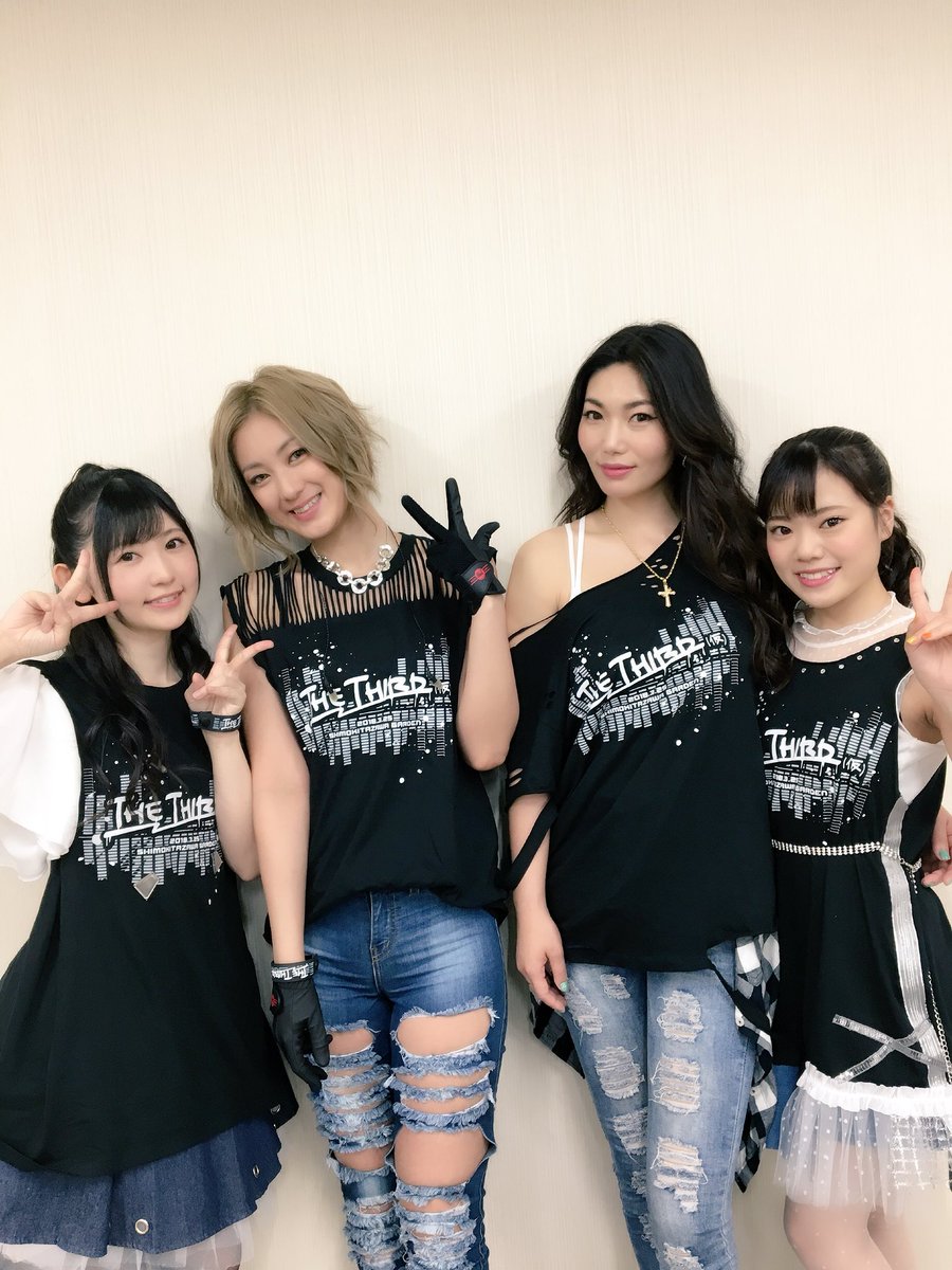 Raychell 4 10 ワンマンlive開催 The Third 仮 について 感想書いてくれたみんな ありがとうーー 嬉しい 2日目の今日もロゼさんのライブ前に ガッツリ盛り上げて行くからねーー しっかりついて来てねー バンドリ最高ーー O O ライブの