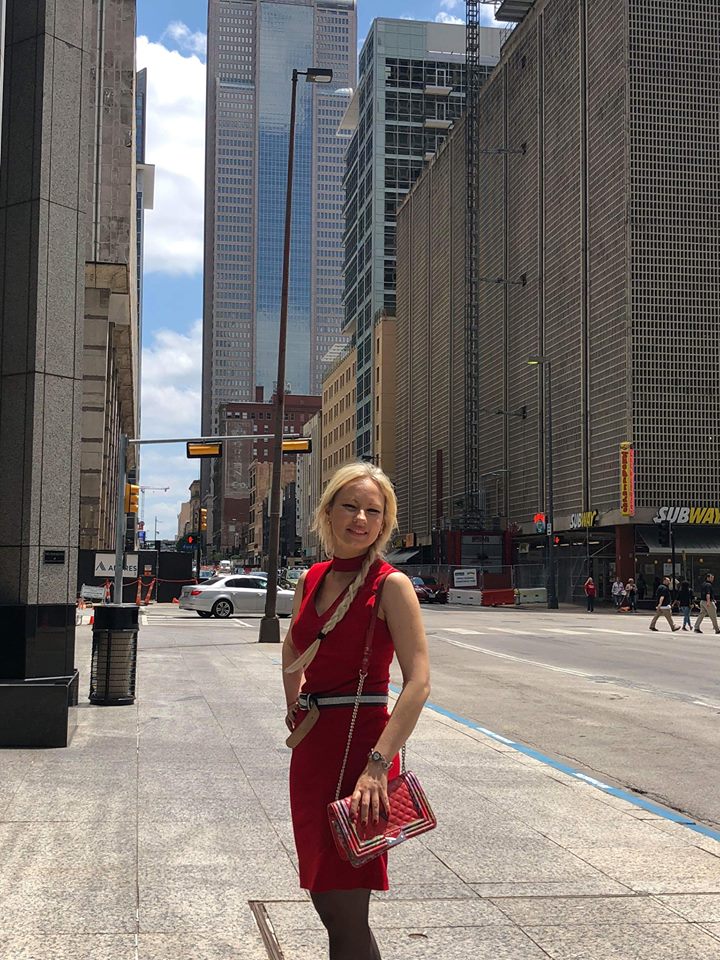 Dominika Zamara soprano in Dallas.
photo by
michaldemblinski.com
#soprano #opera #ClassicalMusic #Texas