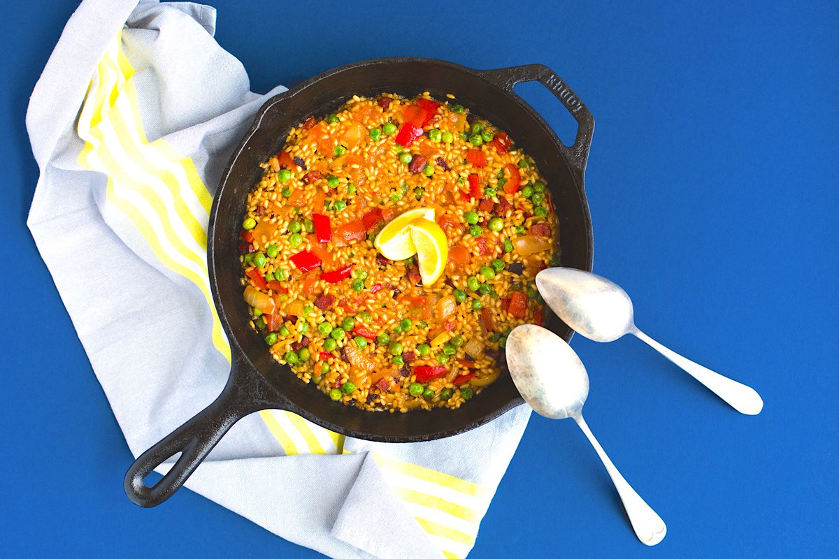 makekitfood's tweet image. New menu time!

As per, there's a lot to choose from, like this Spanish Onepot Veggie Chorizo &amp;amp; Saffron Paella! For this veggie version we use a rainbow selection of vegetables, veggie chorizo, saffron, smoked paprika &amp;amp; vegetable stock to give it an authentic colour and flavour!