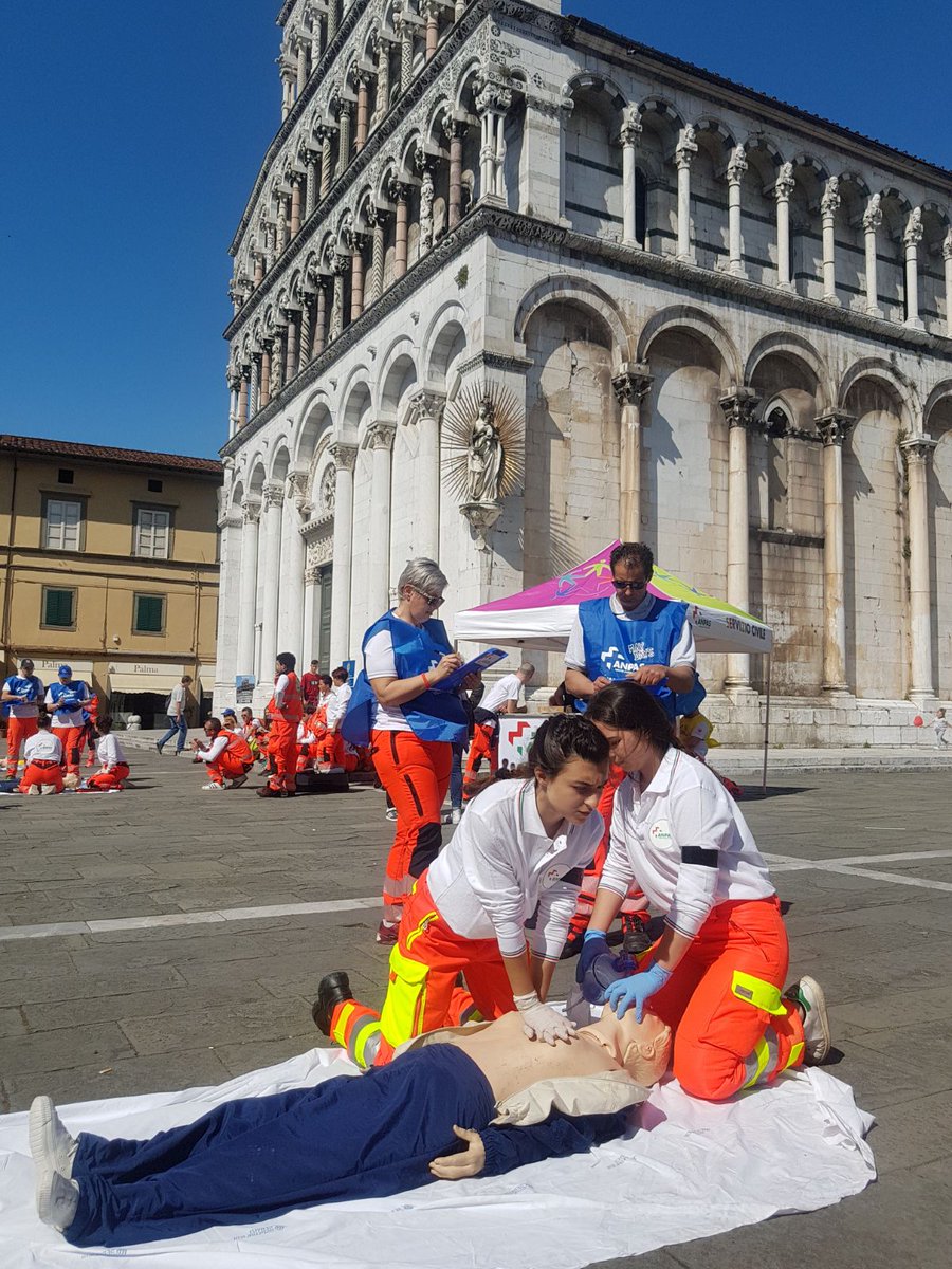 Anpasnazionale's tweet photo. 📸 C'è a Lucca, i volontari #Anpas che fanno le soccorsiadi e il Festival del volontariato #Fdv2018
#MayDays2018 https://t.co/y2g22k89ZC
