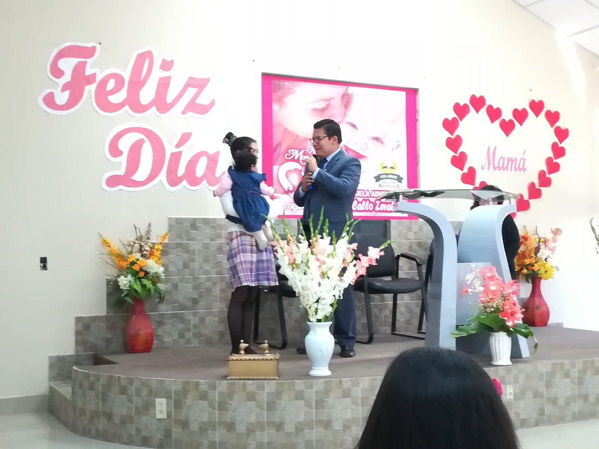 MamaniAbner's tweet photo. Dedicación de MIA por el Hno Jorge Moncada tesorero de muestra misión MSOP @Pr_RaulYaranga @JorgeMoncadaL @AdventistasMSOP https://t.co/aBpNjYR71i