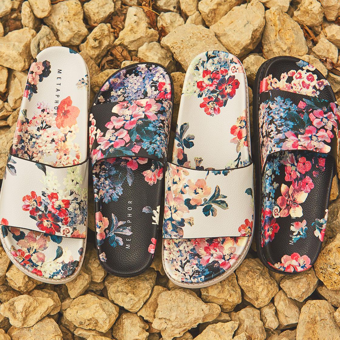 Sears's tweet photo. SLIDE-ing through spring like 🌷🌸🌼🌻🌺 #Sears #SearsStyle #GotItAtSears #SandalSeason https://t.co/9wOESeV1ix