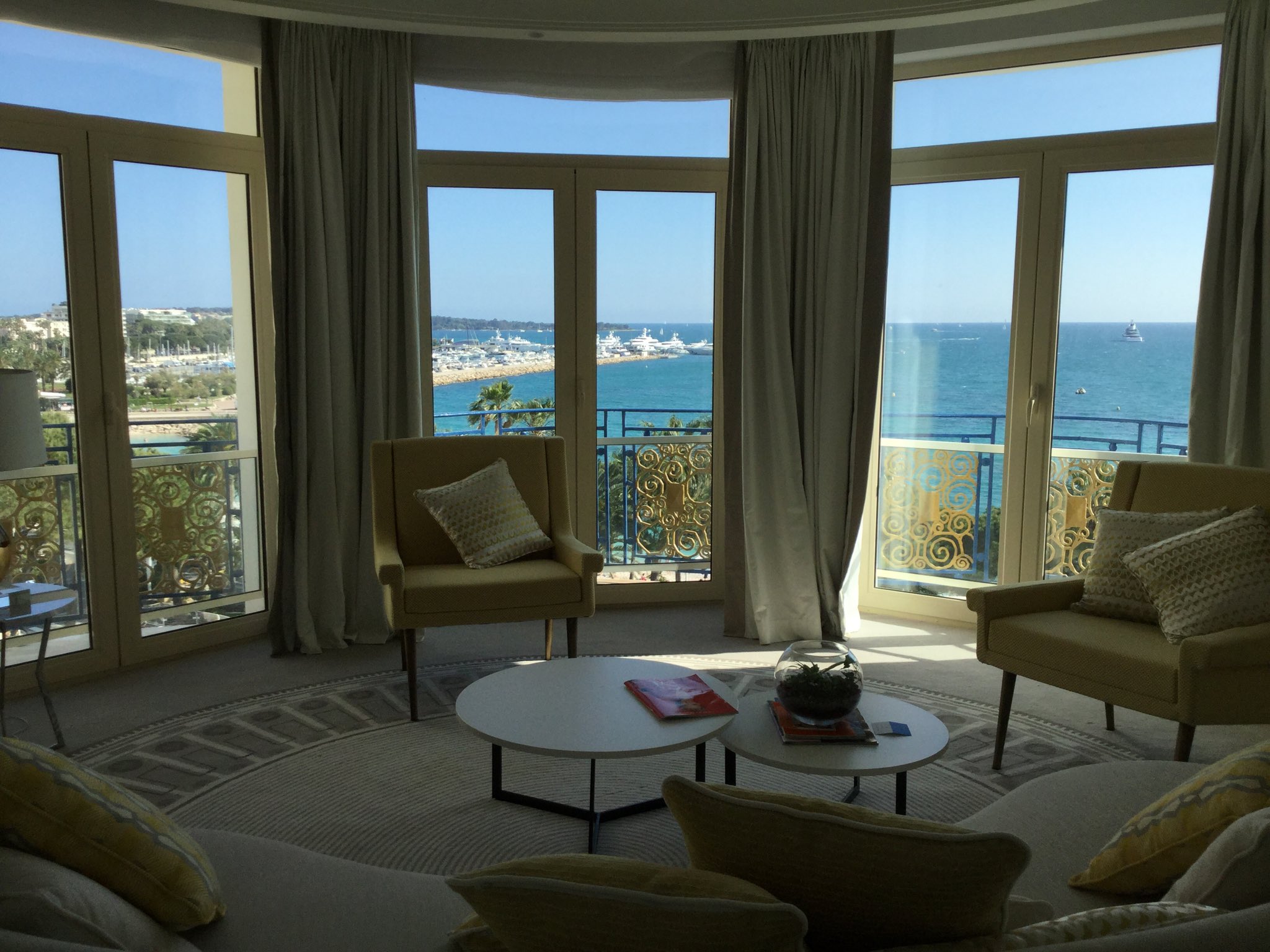 Kal Bonner On Twitter Room With A View #Hotelmartinez #Cannesfilmfestival2018 Kal Bonner On Twitter Room With A View #Hotelmartinez #Cannesfilmfestival2018