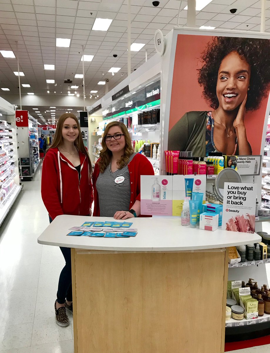 Head on over to #FierceFishers for all your last minute Mother’s Day shopping needs. Bree and Kaitlyn are here to answer all your beauty questions and help you pick out the perfect present!