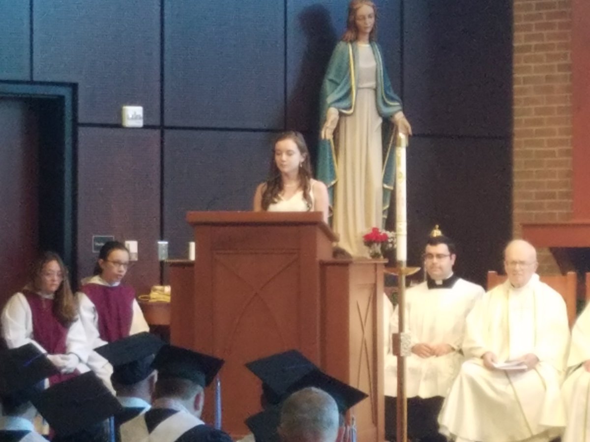 Saints_Ministry's tweet photo. Congrats to the Class of 2018 on Graduation Day!  We are praying for you today and always here at Thomas More College.  God bless you all!! https://t.co/YkPHJo0GI5
