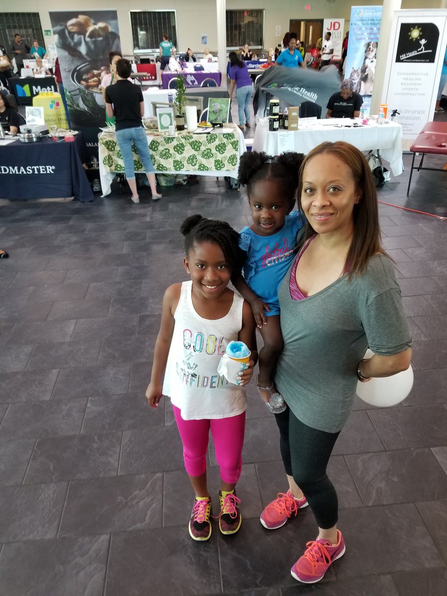 Tameka528's tweet photo. I love HR and love my team! Excellent job coordinating with Communications and hosting an awesome event! I appreciate you all! @SpringISD #SpringFunRun18 #3Years3Miles #EveryChild2020 #wellness #SpringISD_HR #SpringISDComm https://t.co/8KWXrbr35l