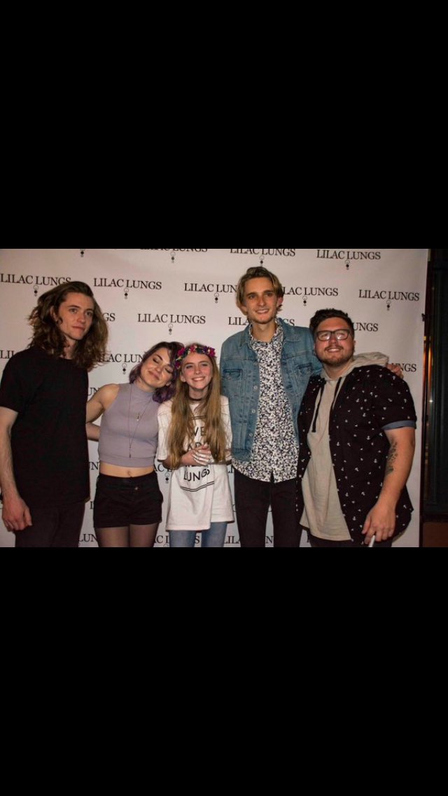 destinyorcj's tweet photo. one year ago today, i met my family for the first time. 
i miss you all so much. love you guys, and i can’t believe it’s been a year since i met y’all. can’t wait till next time💜 https://t.co/Asi6SMviNm