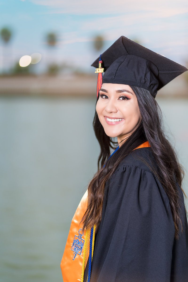 carlyguurl's tweet photo. IT’S GRADUATION DAAAY!!! 👩🏻‍🎓 

Glory to God in the highest cause there’s no way I could’ve done this without him!!! Ya girl is finally a Diagnostic Medical Sonographer 🤗🙏🏼 #collegegrad #DMS https://t.co/E7LC9A6sC4