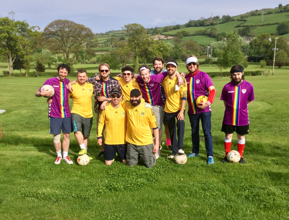SilverBirchGC's tweet photo. Wales v RestOfTheWorld ! Friendship reunion from Wrexham to California to play #FootGolf @SilverBirchGC ! @footgolffinder @Bookizmobooking @UKFootgolf @FootGolf_Denbs @NantLodges @TanRallt @SiriorBachNW https://t.co/b8g2Tjmwjw