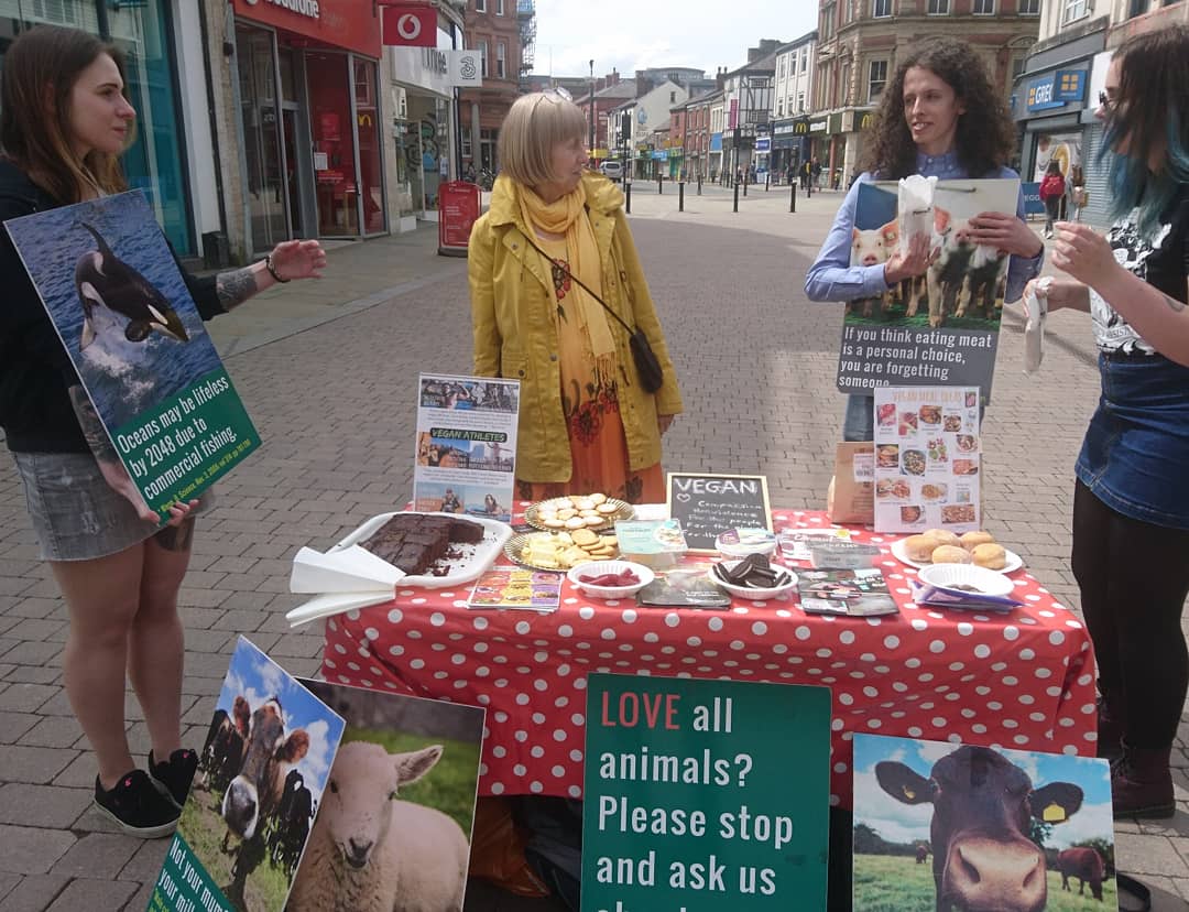 Thank you to everyone who joined us this afternoon 😊☀

Lots of people stopped to try our vegan treats and many were already interested in becoming vegan!

Afterwards we enjoyed some some lovely vegan food at The Kitchen on Great Moor Street 😋