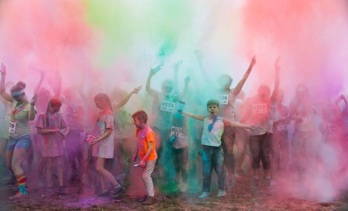 mark_lakeman's tweet photo. @RowcroftHospice #ColourRush2018
#livelifeinfullcolour
Such a great day https://t.co/QZ8dhrI74m