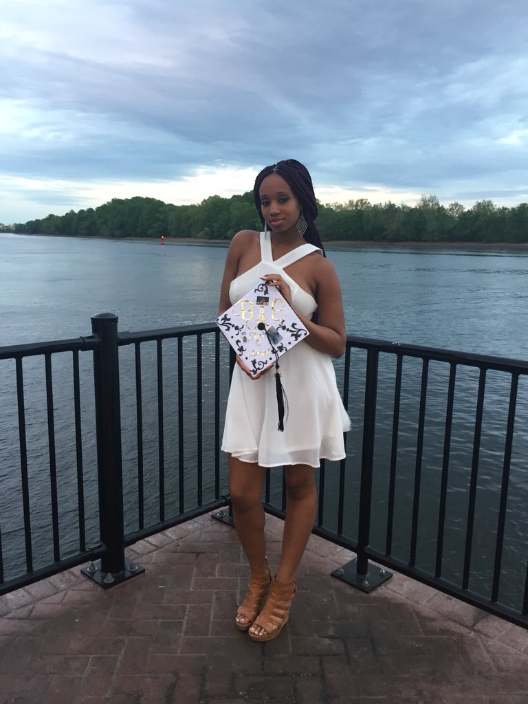 AddictedToCandi's tweet image. So I did a thing yesterday, a major accomplishment. First born. First generation graduate 🎓 BACHELORS IS OF SCIENCE IN CRIMINAL JUSTICE #BerkeleyGrad2018