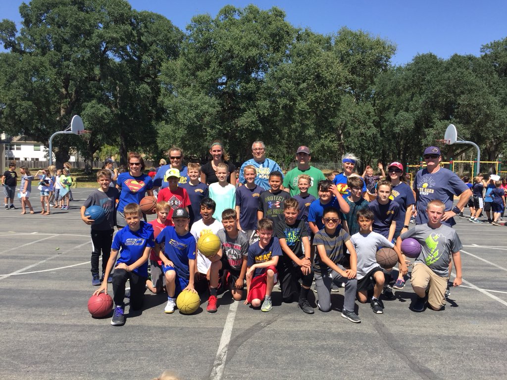 Mrs_Tavernetti's tweet photo. While the teachers showed no mercy at the Blue Oaks’ annual teacher vs. student basketball game, fun was had by all! Mrs. Petersen brought her A-game, making a special guest appearance just to assure the victory! 😁 #RCSDchampions @rcsdblueoaks https://t.co/kwju3EDVat