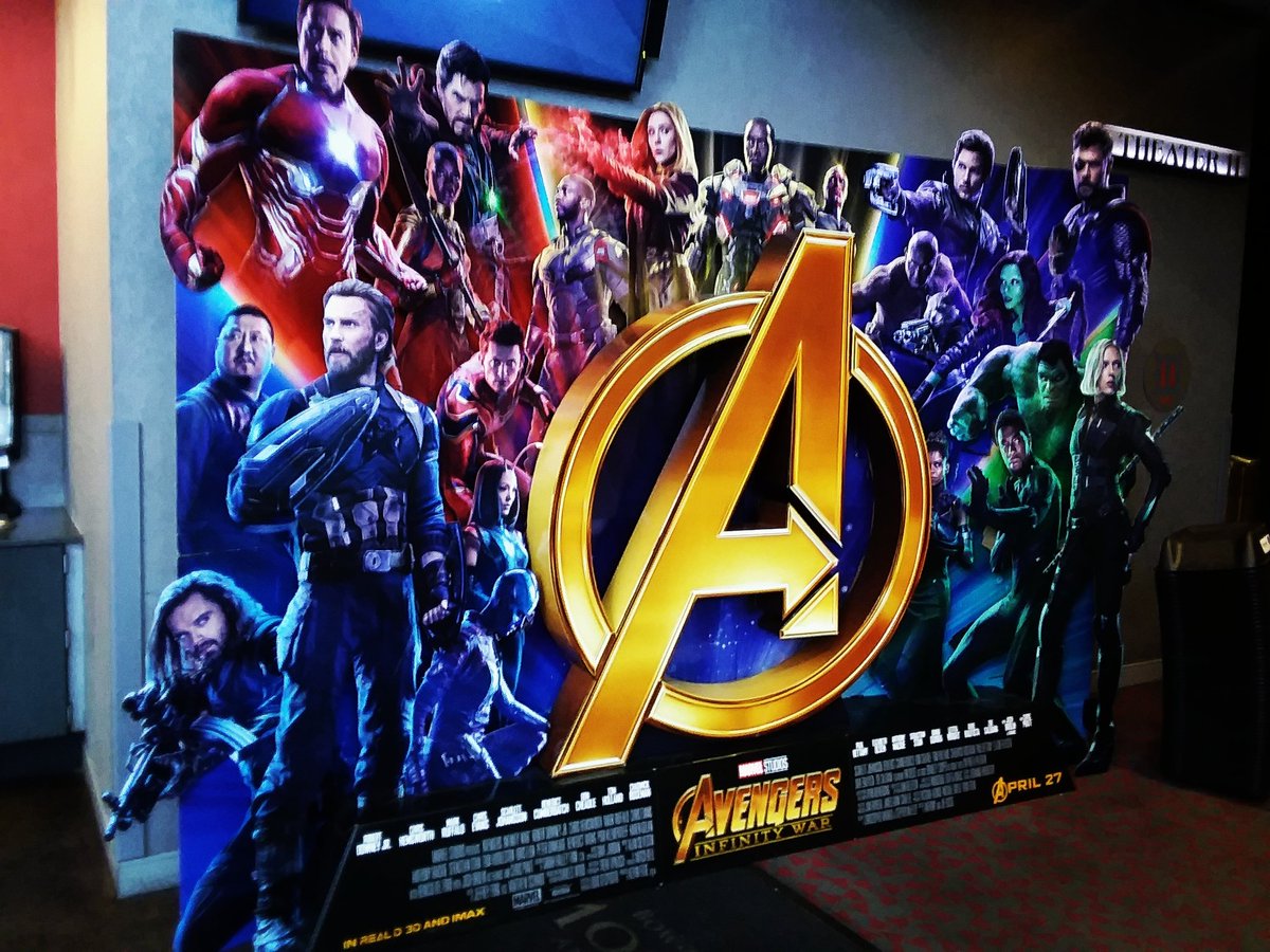 FacetiousMaven's tweet photo. @BowTieCinemas Not gonna lie. I want this...plus every other poster in the building. Love this friggin place🤓🤗 #AvengersInfinityWar https://t.co/NlQeZtV4OO