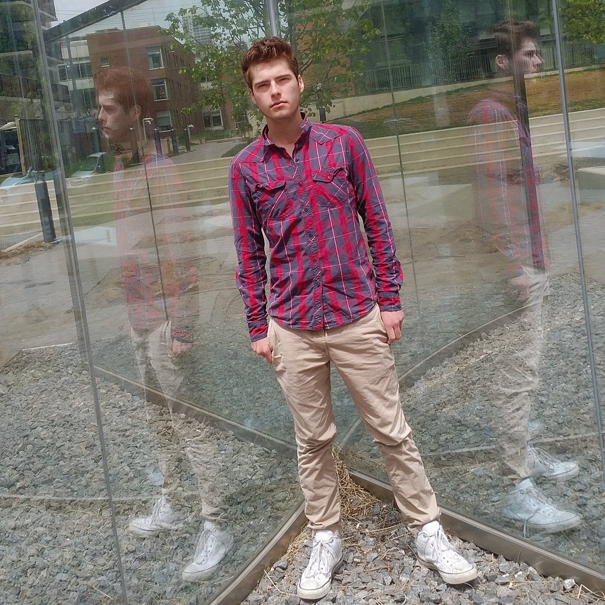 Hey wait a second...I'm a Gemini there's only supposed to be two of me NOT three 😂😎