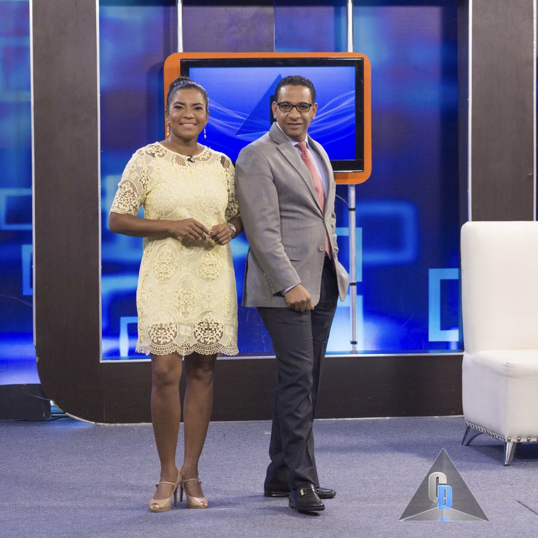 contactodtv's tweet photo. Mañana te esperamos en una próxima entrega de #ContactoDirecto 🎥 no te pierdas la gran final del concurso #ToyEnContactoDirecto con los periodistas @anibelcarosario y @jimenezpedro27. https://t.co/q3CZyKrLe4