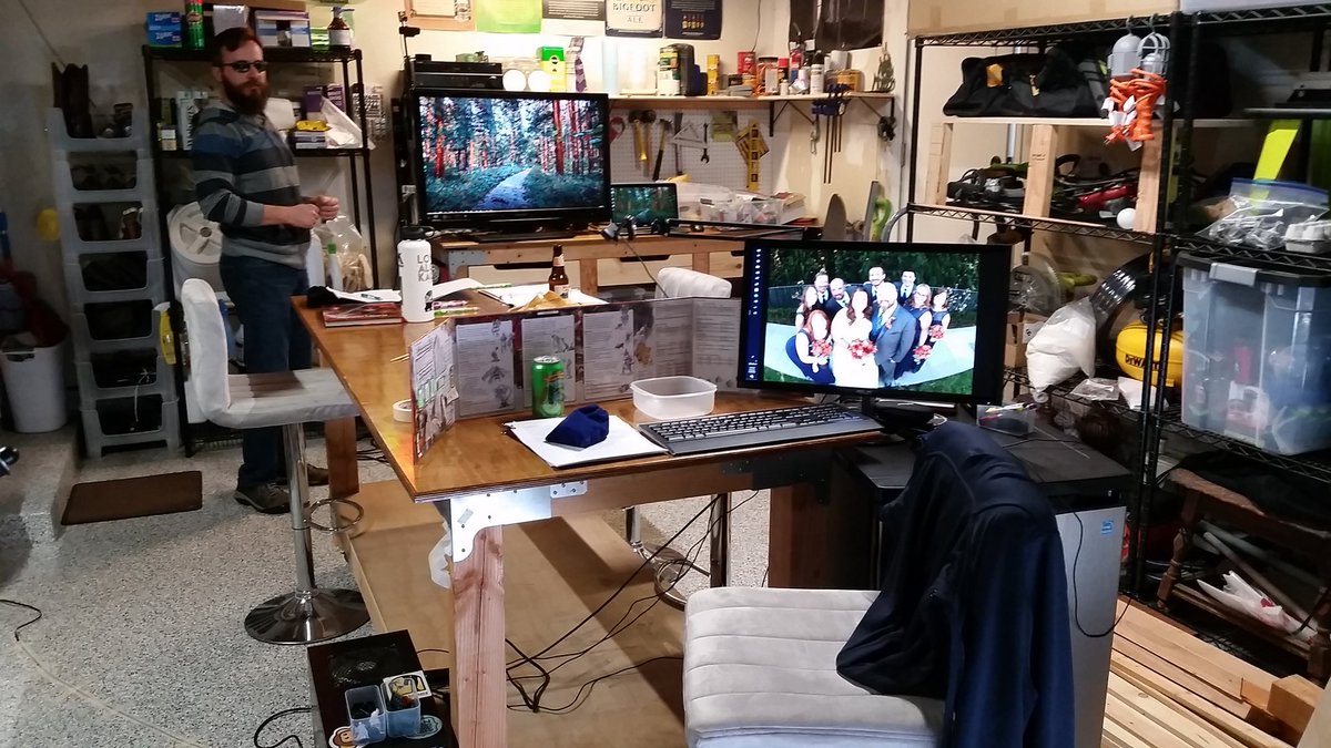 Lvl1DM's tweet photo. Getting ready for a #GameDay!! #dnd #benevolentDM #TheFeelz https://t.co/Q5kjFvrjc8