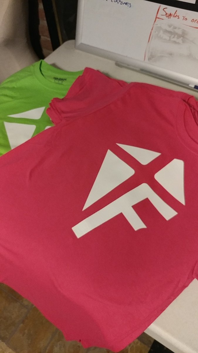 MillerinkSP's tweet photo. #shirts printed for fcc #softball 
#supportlocal #ScreenPrinting https://t.co/QiAFKaUPRA