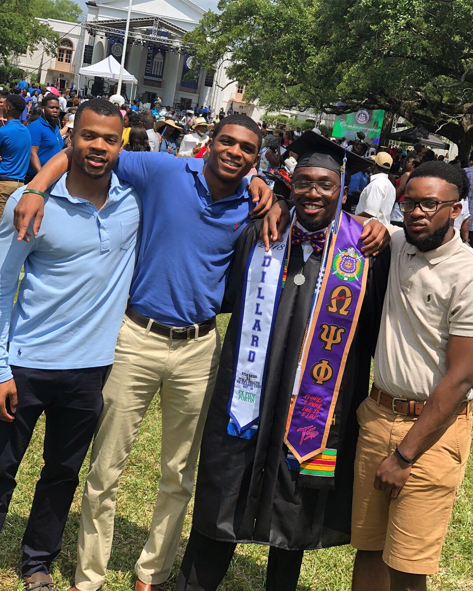 kmr_reiss's tweet photo. King Kyle OWT ππΆ
#KingKyle
#DillardGrad18
#Mydu https://t.co/nD2ZzdoqsY