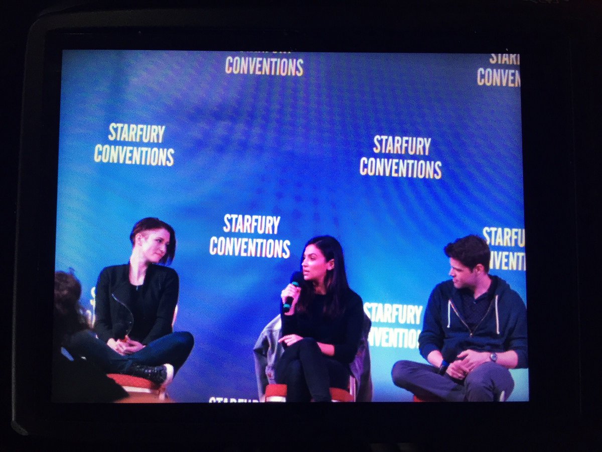 ItsAnnaOff's tweet photo. -SO EMOTIONAL PANEL-
THANK YOU π
#SupergirlPanel #TheUltimates2018 #Sanvers #TheUltimates #sanversultimates https://t.co/UnMNYWNWjd