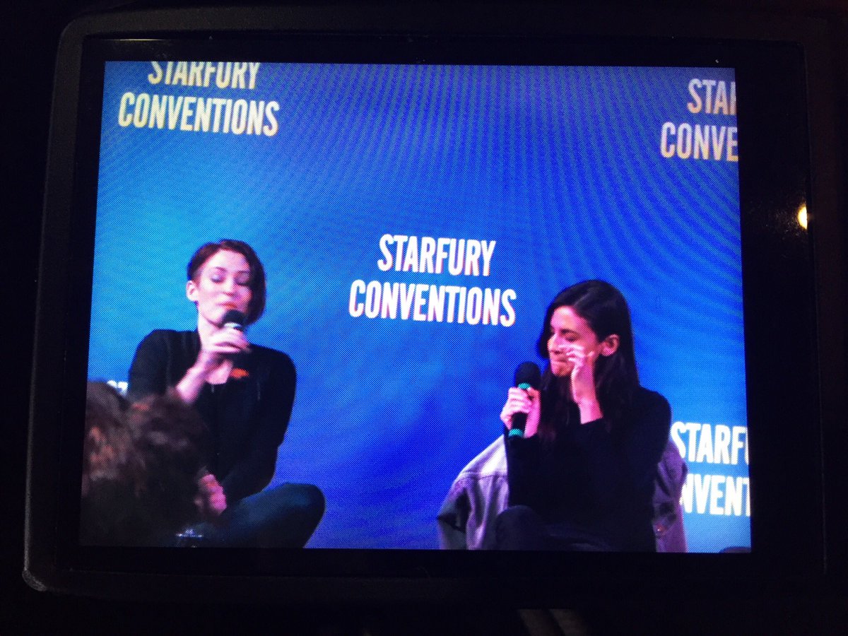 ItsAnnaOff's tweet photo. -SO EMOTIONAL PANEL-
THANK YOU π
#SupergirlPanel #TheUltimates2018 #Sanvers #TheUltimates #sanversultimates https://t.co/UnMNYWNWjd