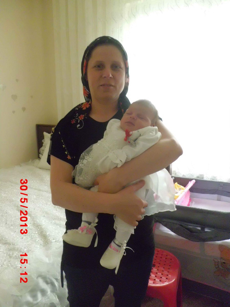 Sizin hiç annenizi özleyip de içinizde isyanların çıktığı, fırtınaların koptuğu ama sözlerinizin boğazınıza düğümlendiği oldu mu hiç? Ben dünyada cehennemi yaşadım annem sen gittikten sonra. Sensiz yaşamak çok ağır geldi bana be güzel annem
#AnnelerGünüKutluOlsun