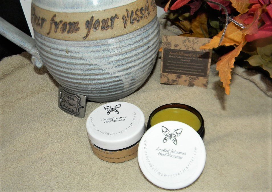 redridinghood66's tweet photo. Excited to share the latest addition to my #etsy shop: ArrowLeaf Balsamroot Hand Moisturizer https://t.co/T3DF01GUJs #bathandbeauty #wildharvested #nochemicals #notoxins #mousturizing #greatforeczema #antioxidants #cellregeneration #healing https://t.co/5JXyau5yCO