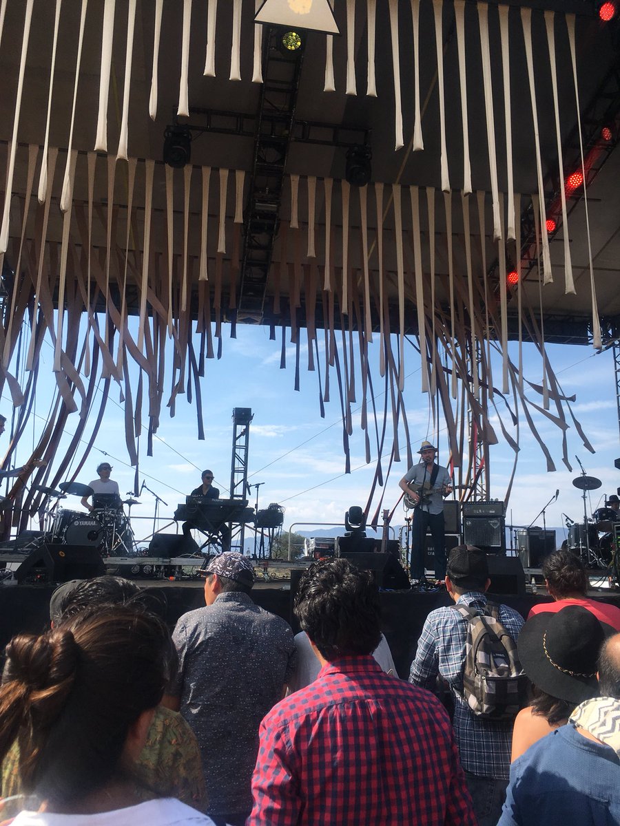 TechBeatRadio's tweet image. #PrendeAkamba 🔥 con Timber Timbre ya llegó Radio Universidad De Guadalajara a Akamba primera edición.