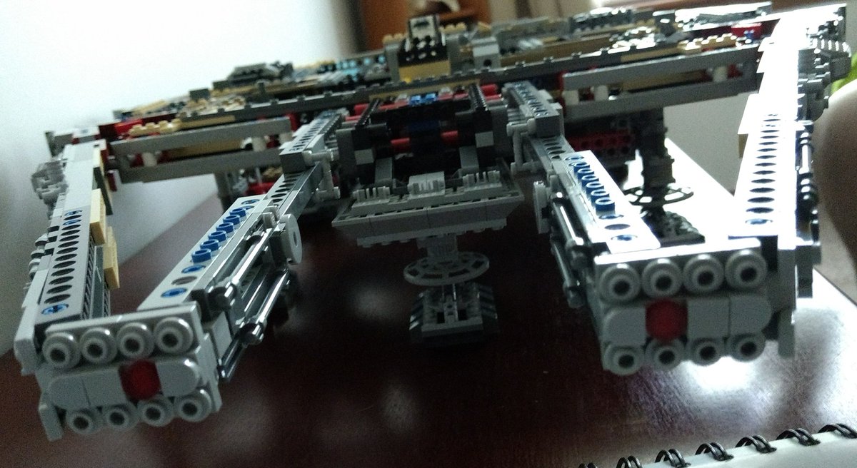 kremlincardinal's tweet photo. Day 6/7 progress (hindered a bit by arthritis): she's got her mandibles and finally that familiar outline we all know and love. Finished 470 steps of 1379 #BuildingTheFalcon https://t.co/MjoAi6gA4w
