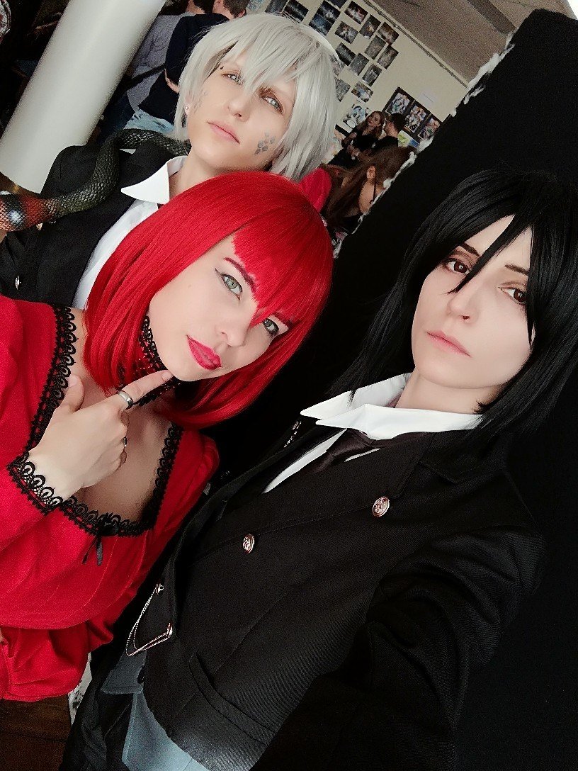 Mirasolcosplay's tweet photo. #Webcon2018 и фото в стиле "я и мои друзья дебилы!"
Дворецкие жгли не по деццки во всех 50 оттенках темного!
🎵Твой взгляд меня заворожил, пойдём со мной за гаражи (с)🎵 https://t.co/kMeWPRDjnW