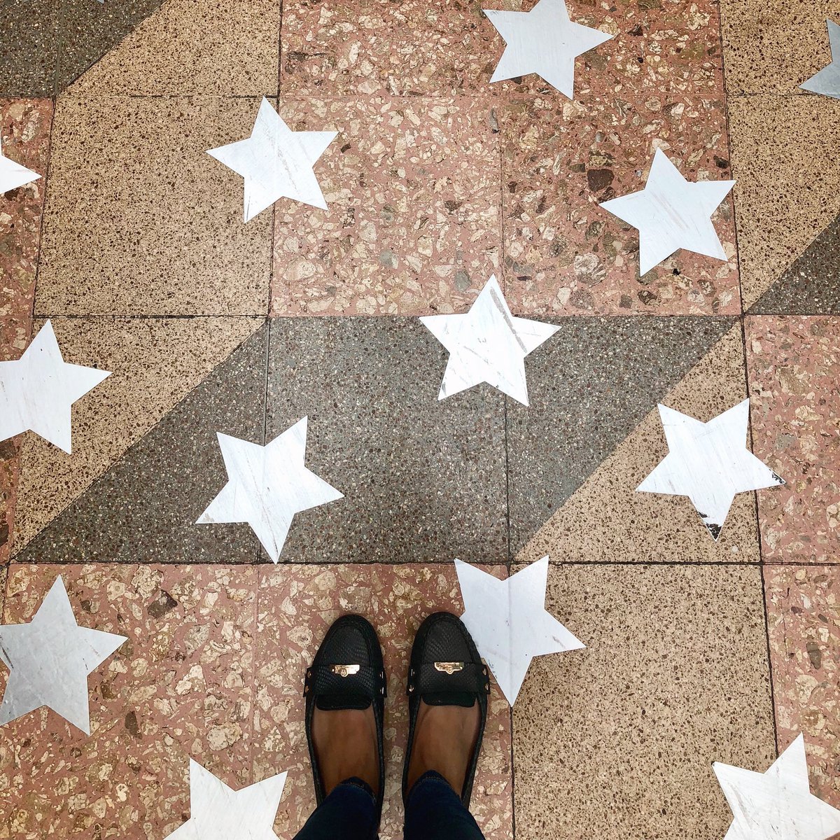 katherineesf's tweet photo. Cuenta las estrellas y llama a casa una por su nombre. ¡Que grande es nuestro señor! ¡Su poder es absoluto! ¡Su comprensión supera TODO el entendimiento! Salmo 147:5 

#Sederrite #Seenamora cuando Dios creo la cursilería pensó MUCHO en mi. 😂🤩 https://t.co/GENL7pjLtt