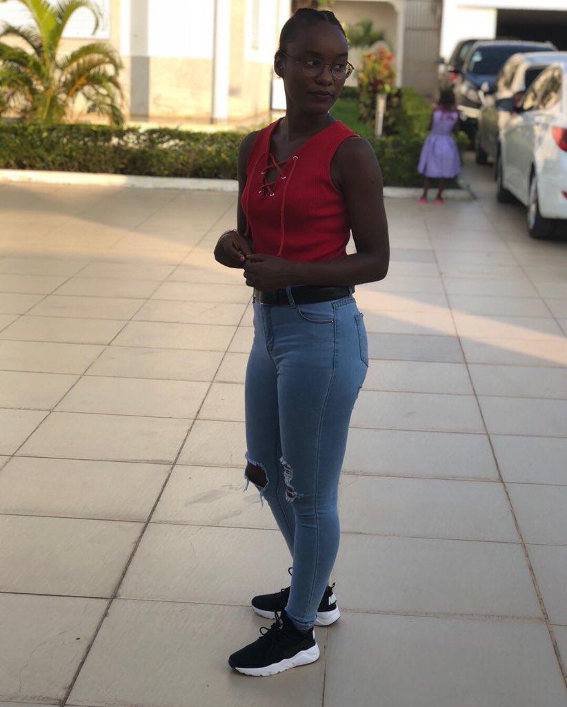 DKaramello's tweet photo. A vida pode conduzirmos aonde nós quisermos. Então seja protagonista da sua própria Felicidade...🌸🌸
.
.
.
.
#soufilhadamussunda 
#infantil4ever 
#Tattoogirl 
#TiaSafoda 
#MsMachai 
#melaninmagic 
#soldadanefertiti https://t.co/UffUBY0txS