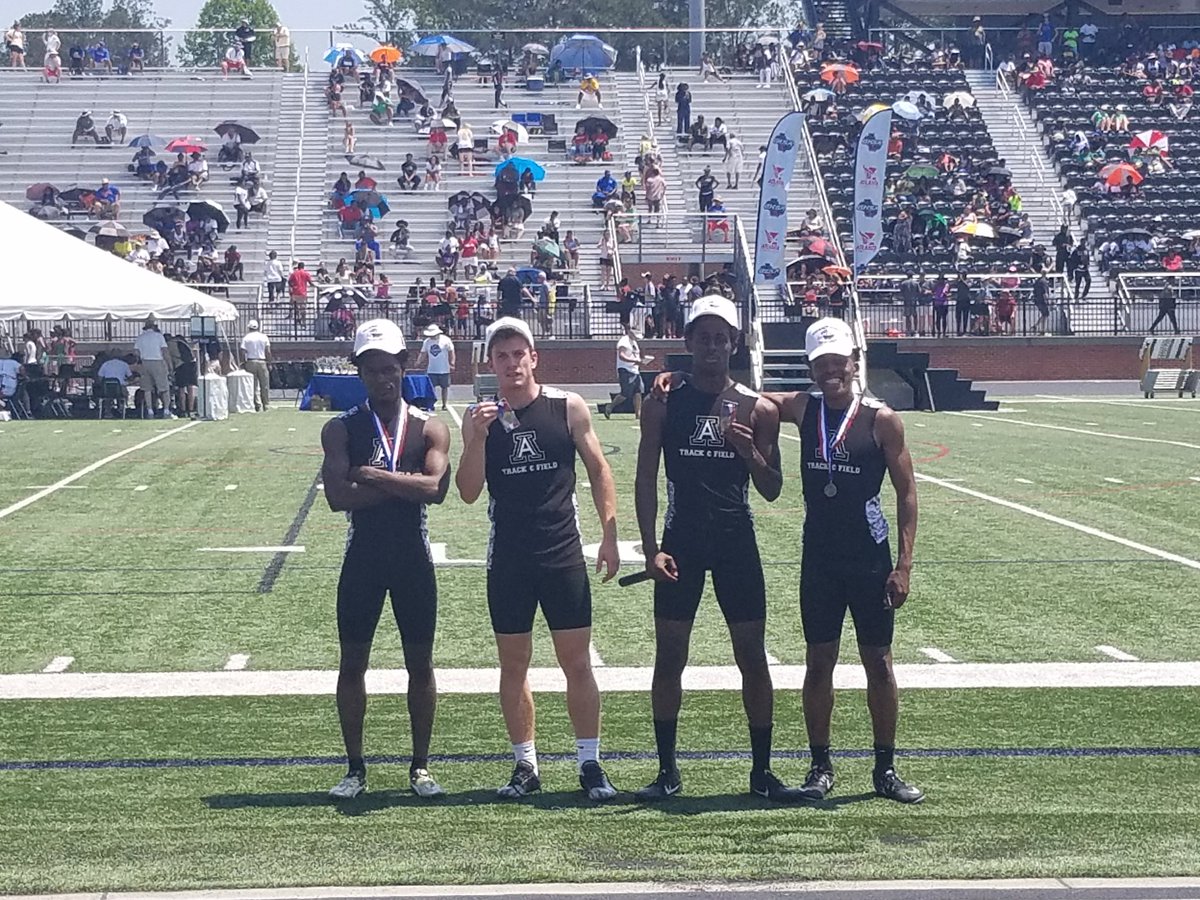 AHSTrackField's tweet photo. Boys state championship winning 4x100. @coachAj_m @AHSPrincipalK @FultonAD_crafts @FultonCoSchools @RaiderSport @GAMilesplit @OfficialGHSA @RaiderSwimDive @AHSFootball https://t.co/z9AmTt61oQ