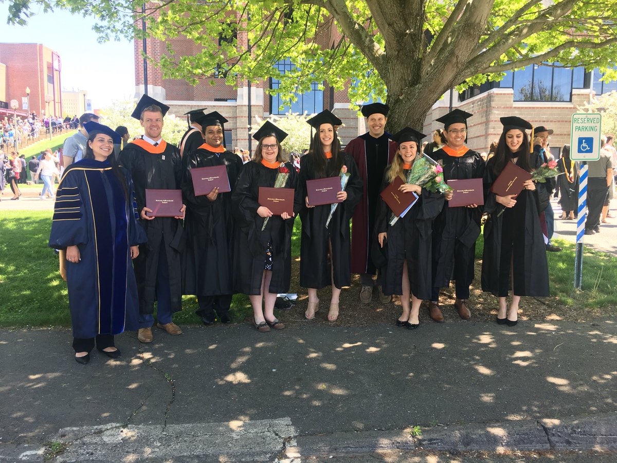 MikeKnodler's tweet photo. Two of my favorite days of the year. Congrats to all of the grads @UMassAmherst, including many from @adminUMTC and @UMassITE. #imtallerthanLizdespitethepic. @EChristofa @FrancisTainter @AlyssaMargaret https://t.co/UW4NFBnb19