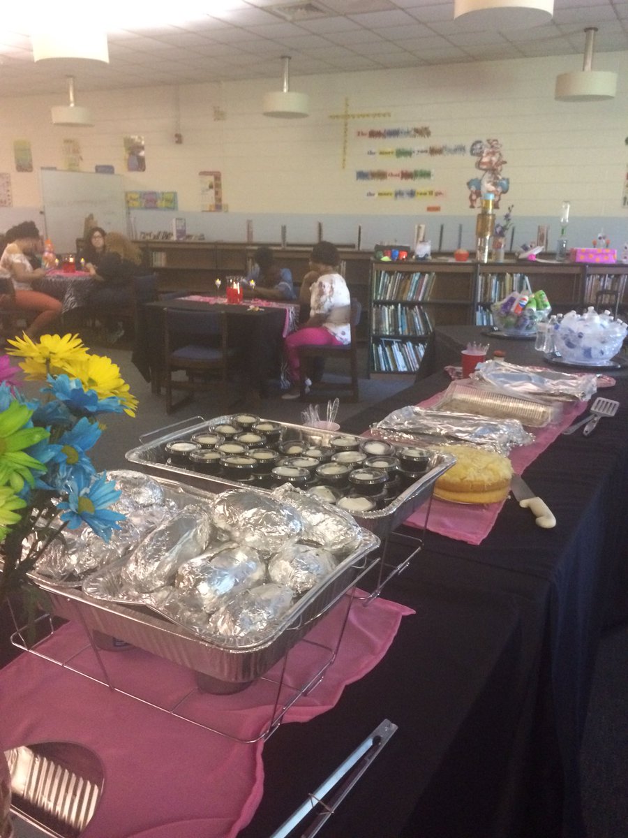 wellsanitra's tweet photo. Celebrating the wonderful teachers at WEGA https://t.co/3TeRbHgtrW