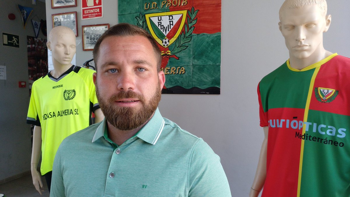 Pepe González-Outón, nuevo coordinador del fútbol femenino del <a href="/UDPaviaoficial/">U.D Pavia</a>

🎙️"El <a href="/U_D_Almeria/">UD Almería</a> está llamando a jugadoras para formar el equipo,
la <a href="/UCDLACANADAAT/">UCD La Cañada Atlético</a> creo que va a desaparecer y el <a href="/CDOriente1970/">CD Oriente sénior</a> creo que sacará un equipo femenino"