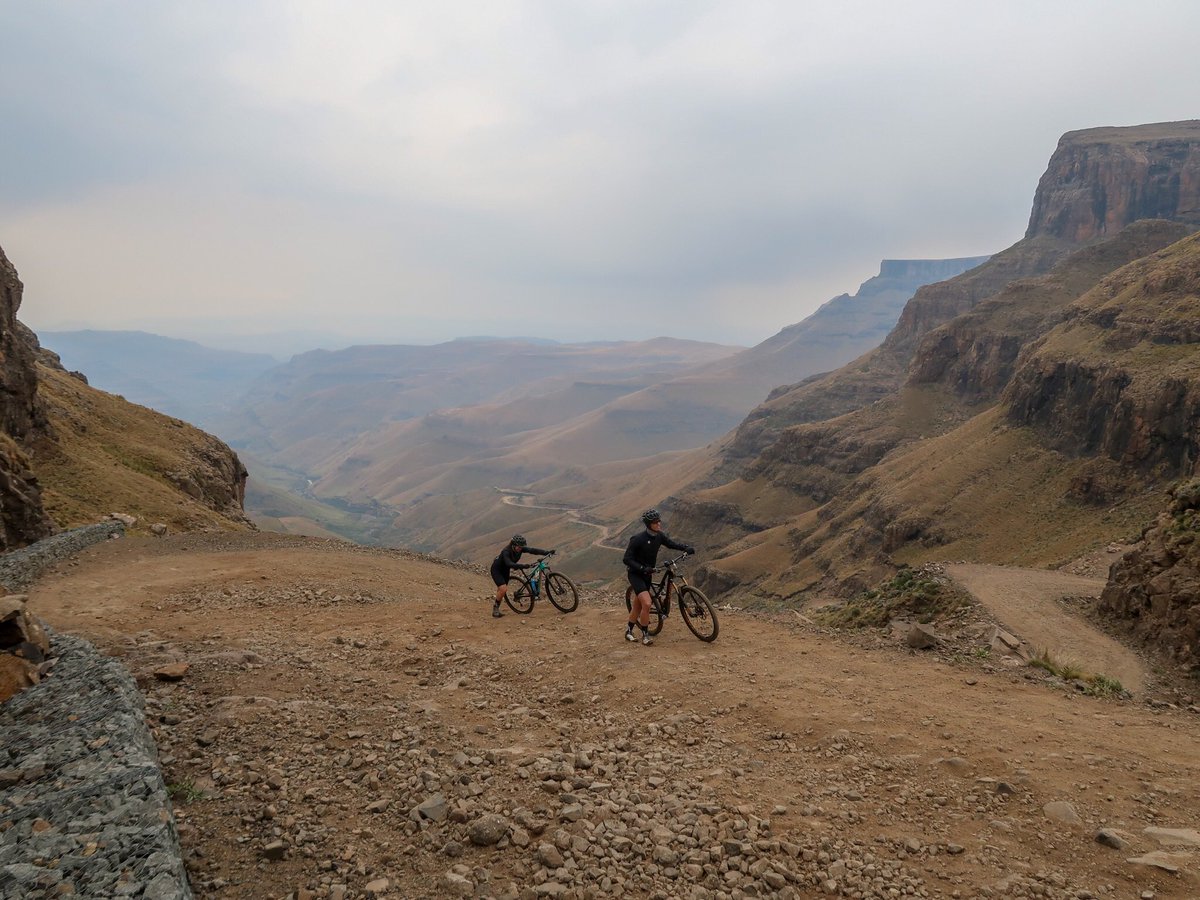 BenkyRides's tweet photo. We had an amazing trip up Sani Pass today. From a sunny start to a cloudy climb and eventually just missing a snowy end. The views were amazing and our guests even better and that made for a special day.
What a place. https://t.co/nCPqcZTFlK