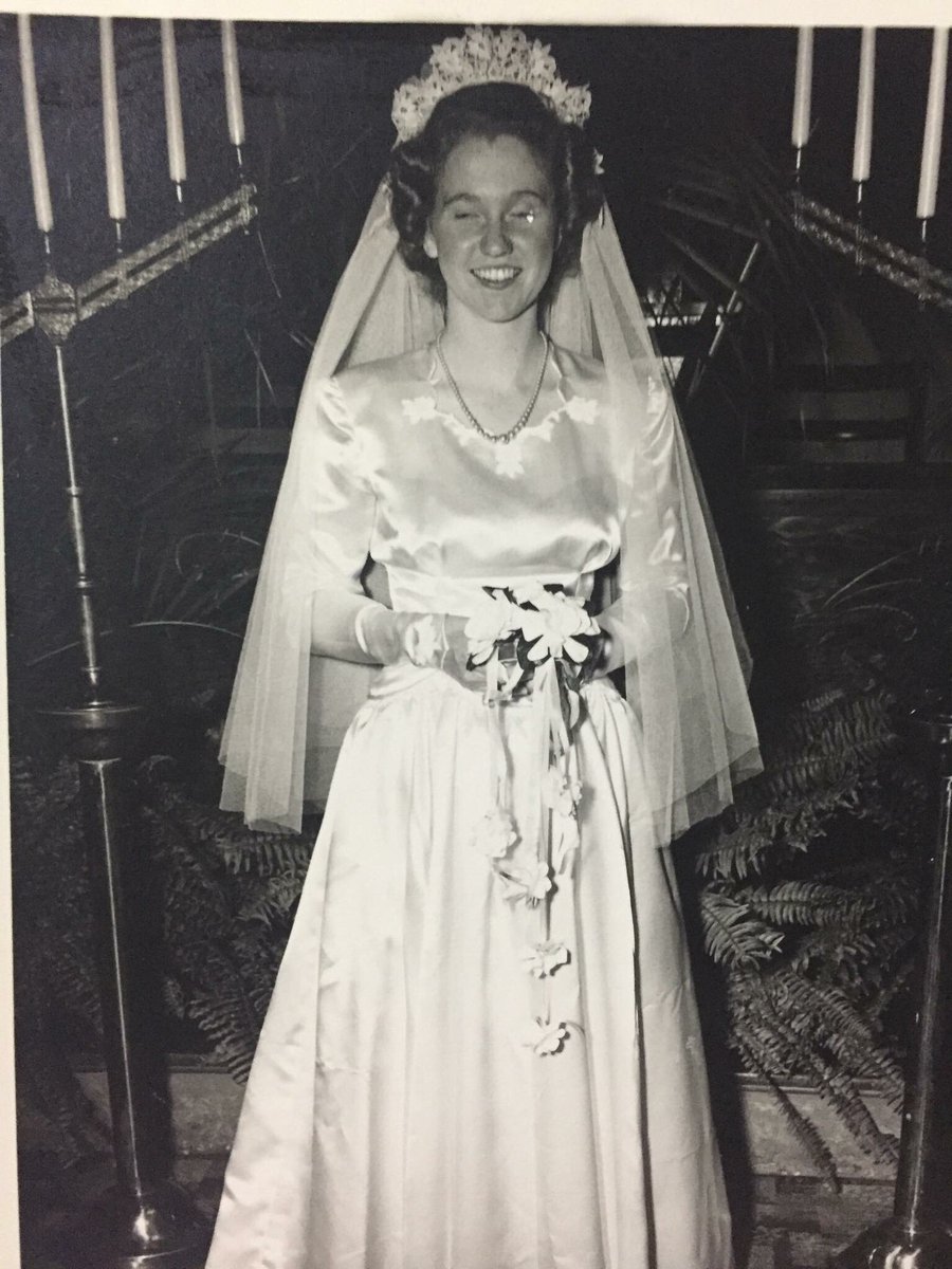 AngelGowns's tweet photo. Thank you, Mary Calisti, for this absolutely beautiful dress!!! It is handmade satin, worn in 1946 by her mother, and then again by her in 1981. There is lots of love that will be put into the Angel Gowns made out of this!!! https://t.co/7NNb8E13CG