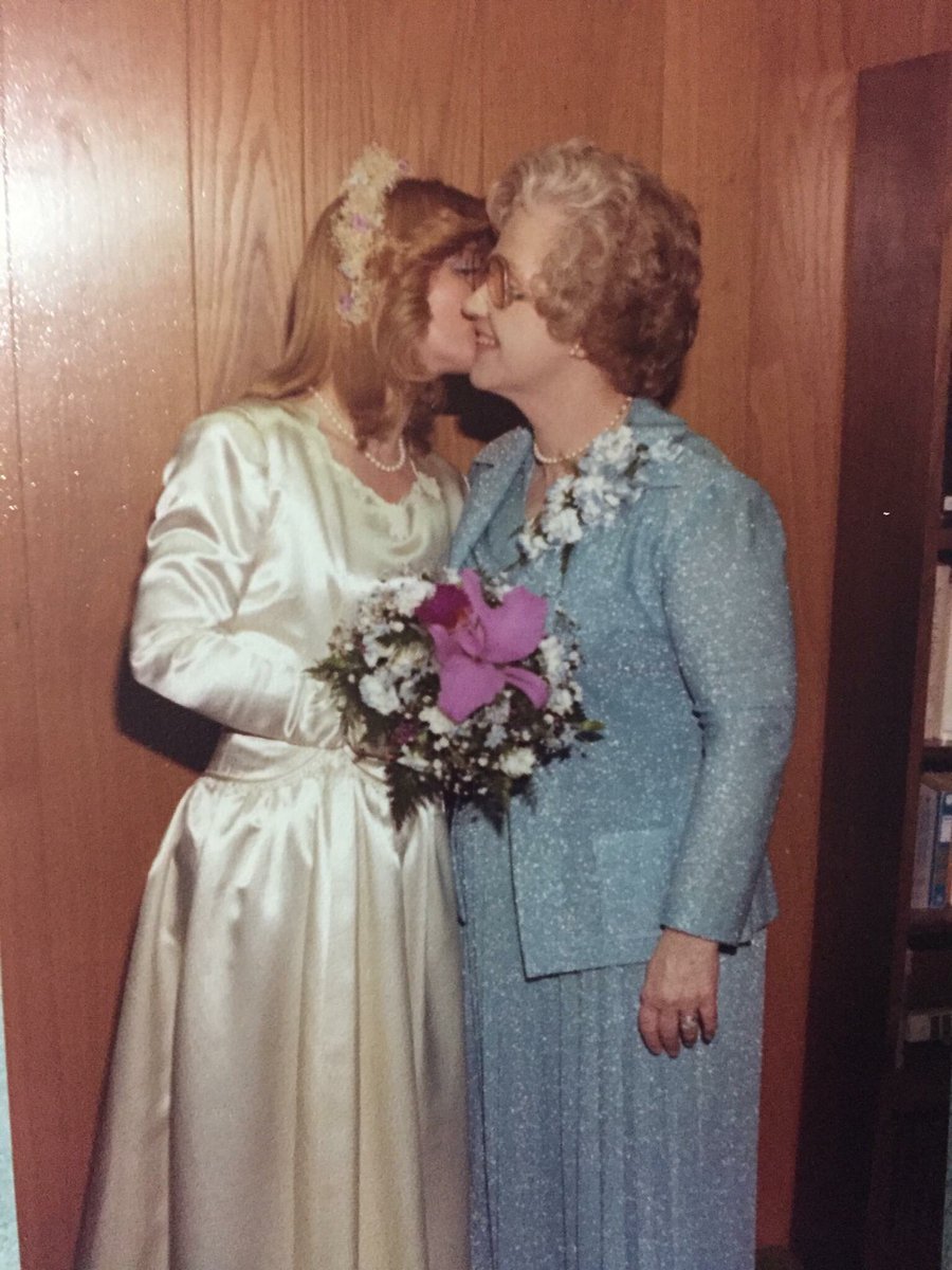 AngelGowns's tweet photo. Thank you, Mary Calisti, for this absolutely beautiful dress!!! It is handmade satin, worn in 1946 by her mother, and then again by her in 1981. There is lots of love that will be put into the Angel Gowns made out of this!!! https://t.co/7NNb8E13CG