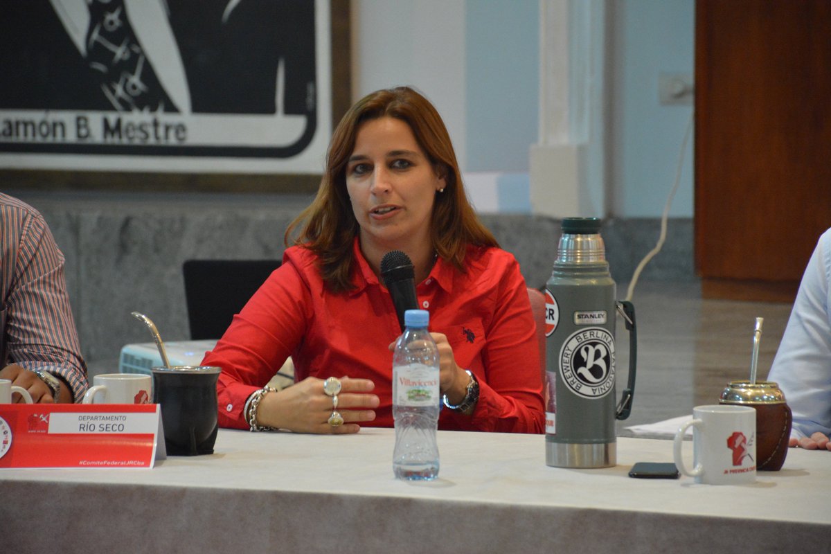 jr_cba's tweet photo. Gracias @MSoleCarrizo por estar presente y compartir tu gran labor en el #ComitéFederalJRCba. Tu empuje y garra se contagia a lo largo y a lo ancho de la Provincia. 💪 https://t.co/dHUtIiGoDJ