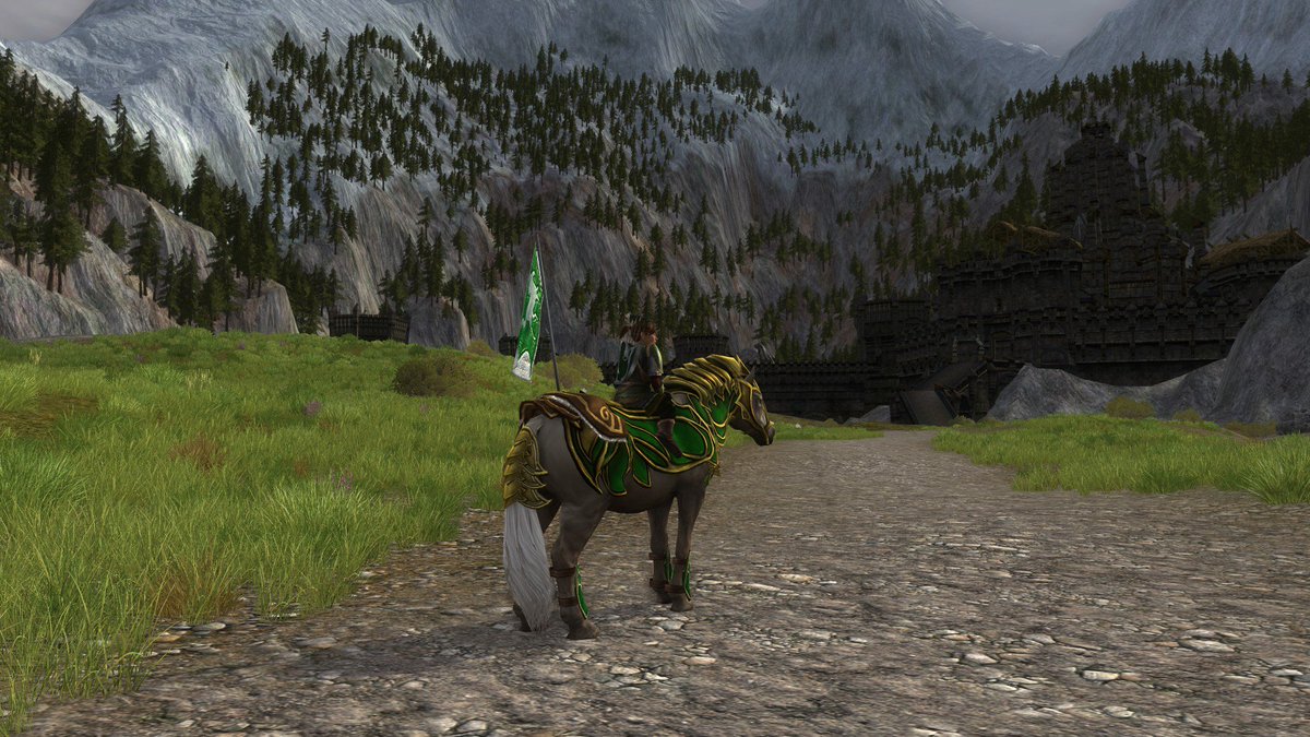 JessieDupont91's tweet photo. And so it begins...
#lotro #lotrofamily #BattleOfHelmsDeep https://t.co/kFTRBkWTdQ