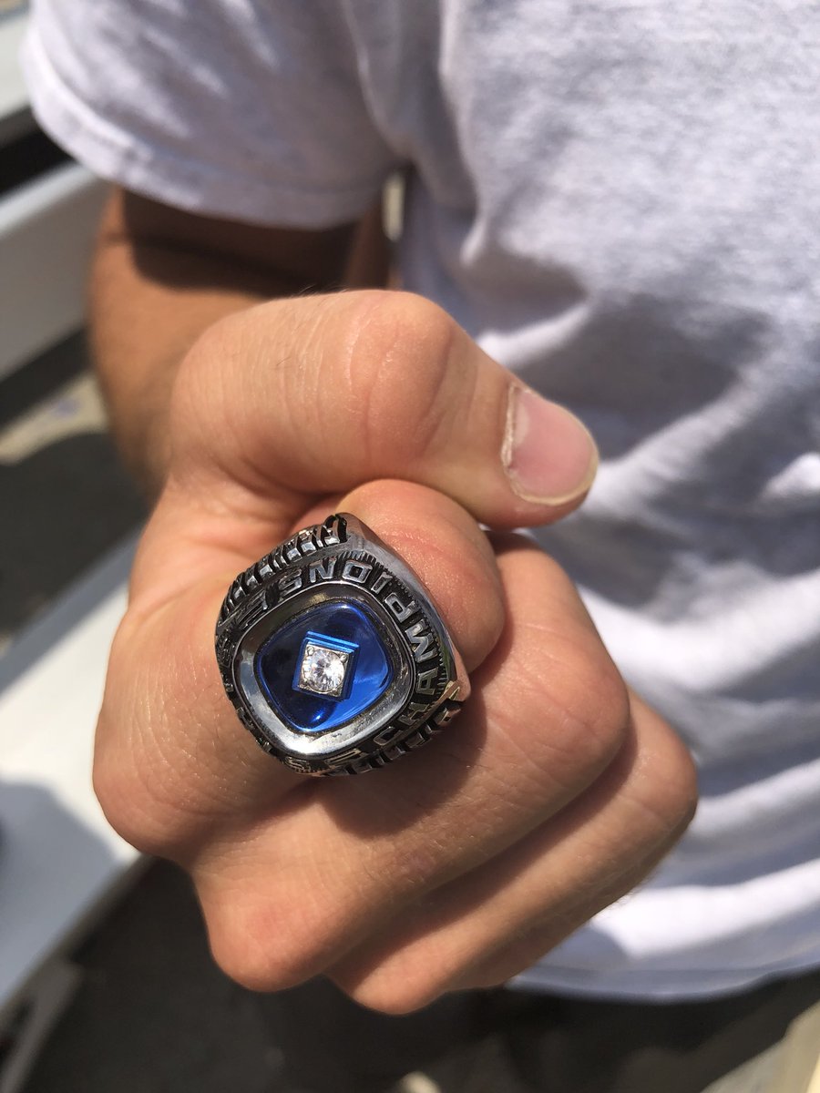 PaideiaSS's tweet photo. This dynasty about to get its 4th. Kickoff imminent. https://t.co/XyDHrsnzTO