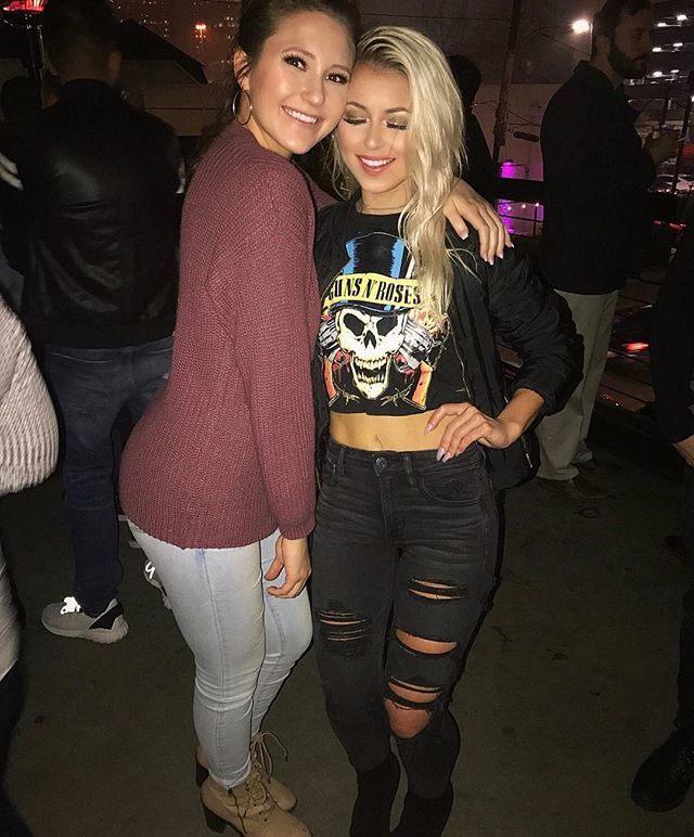 Calling all GRADS!! Book your table and come celebrate with us at 3rd Floor! We'll have DJ Red in the mix all night!
•
•
•
•
•
•
#midtownhouston #thirstythird #saturdaynight #3rdfloor <a href="/andreasenior/">Andrea Senior</a> ift.tt/2rEbmOR