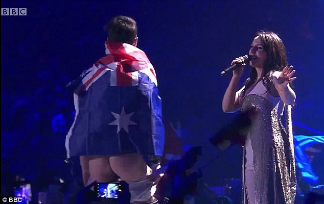 authoredbyalice's tweet photo. Ready for #Eurovision like https://t.co/CDbMifxQl0